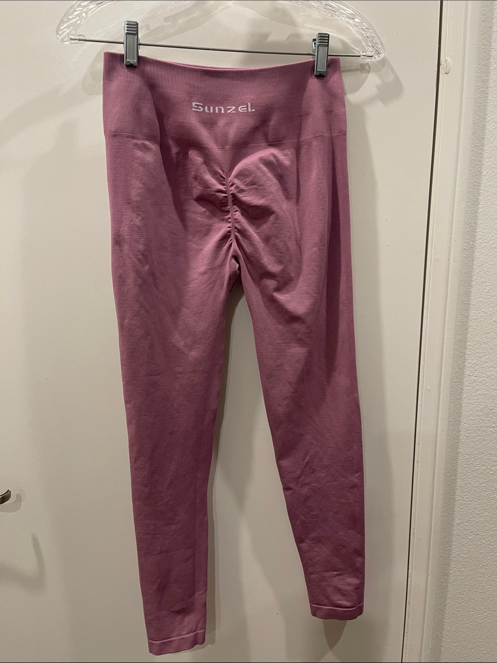 women’s Mauve Seamless Leggings - Comfortable women’s Bottoms